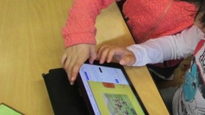 Kinder lernen mit dem iPad