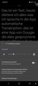 Screenshot der App Automatische Transkription mit einem diktierten Testtext und der Option, die Textgröße anzupassen und den Gesprächsverlauf zu speichern